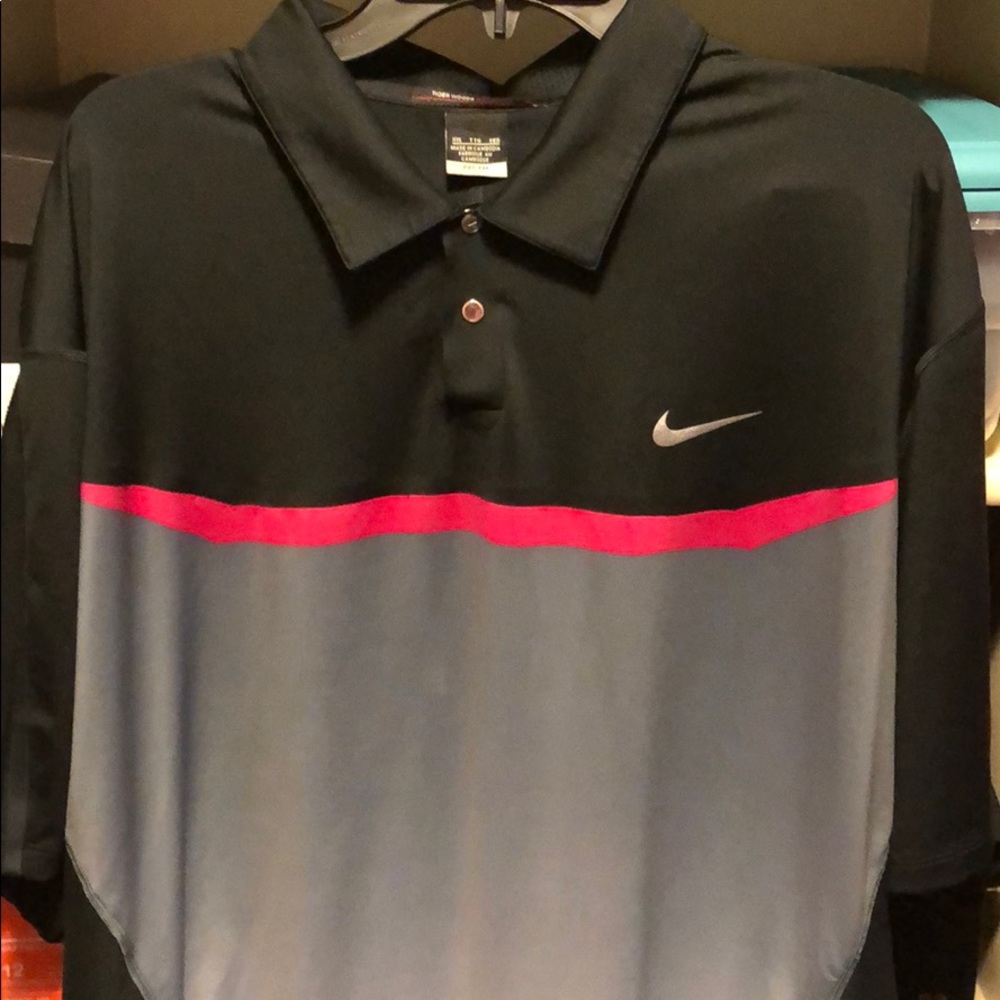 Tiger Woods Collection Nike DRI-FIT golf polo